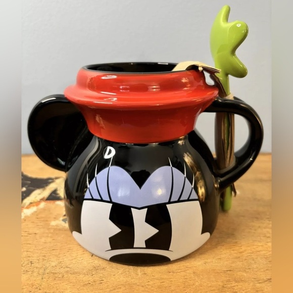 NEW!!! Disney Parks Minnie Mouse 17 oz Mug with Flower Spoon And Mickey Necklace - Picture 2 of 6